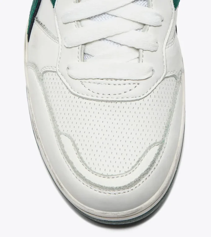 B.560 Zapatillas deportivas Heritage de cuero usado