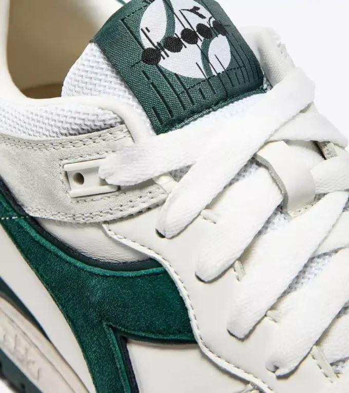 B.560 Zapatillas deportivas Heritage de cuero usado
