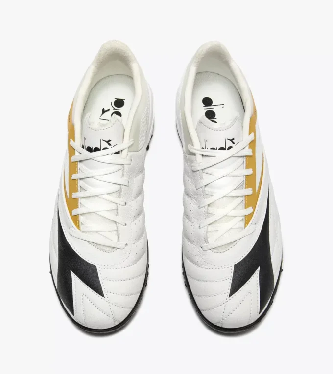 Bota de fútbol sala Brasil Sala Elite Tf: suela específica para superficies sintéticas Bota de fútbol sala Brasil Sala Elite Tf: suela específica para superficies sintéticas
