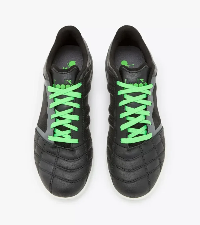 Bota de fútbol sala Brasil Sala Id: suela específica para pistas cubiertas Bota de fútbol sala Brasil Sala Id: suela específica para pistas cubiertas