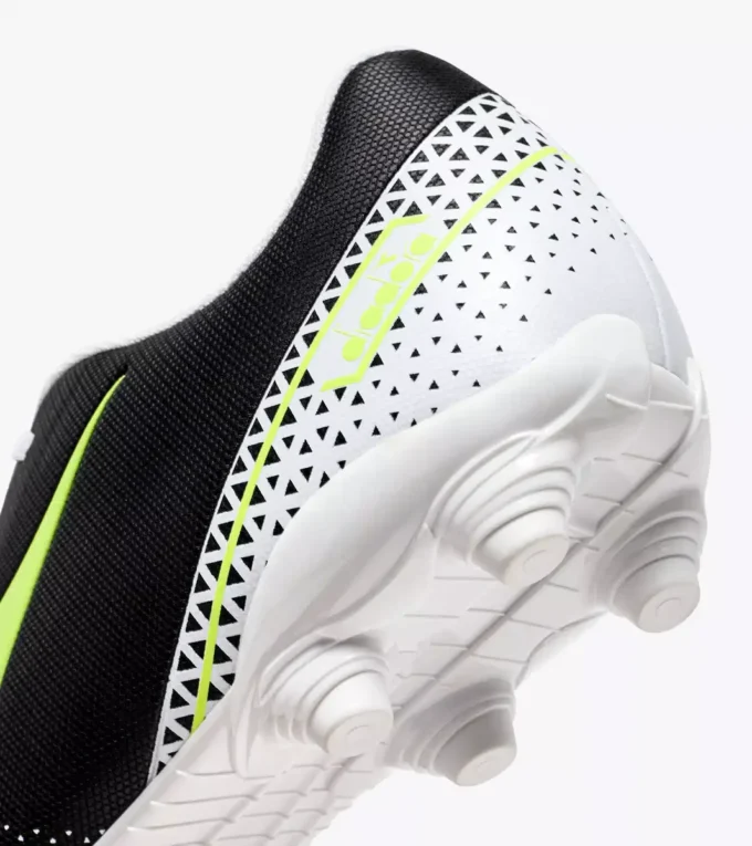 Botas de fútbol Pichichi 6 Mg14 para terreno firme