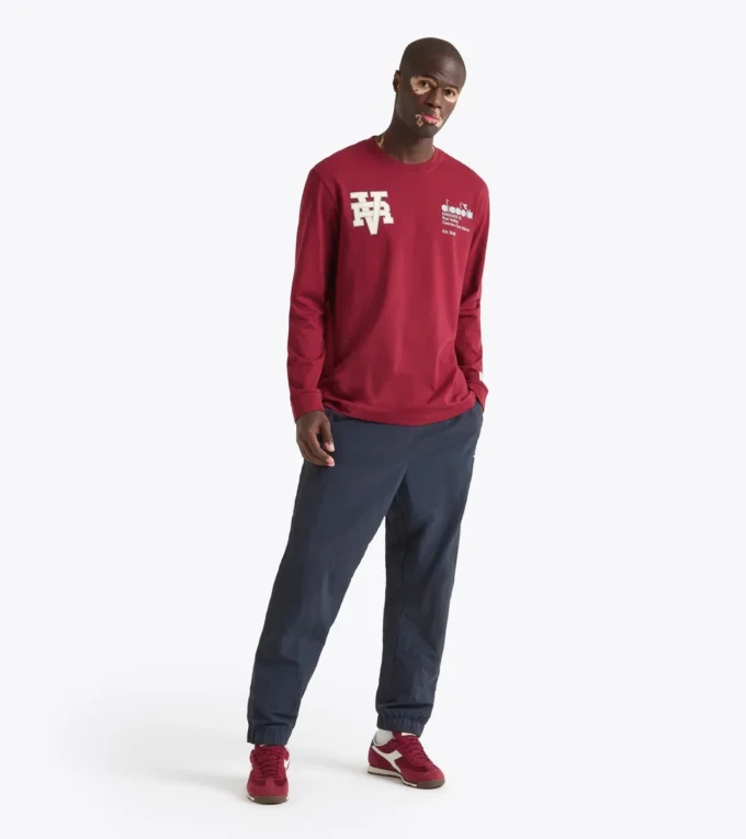 Camiseta Ls Run Valley Camiseta inspirada en el estilo universitario – Run Valley Camiseta Ls Run Valley Camiseta inspirada en el estilo universitario – Run Valley