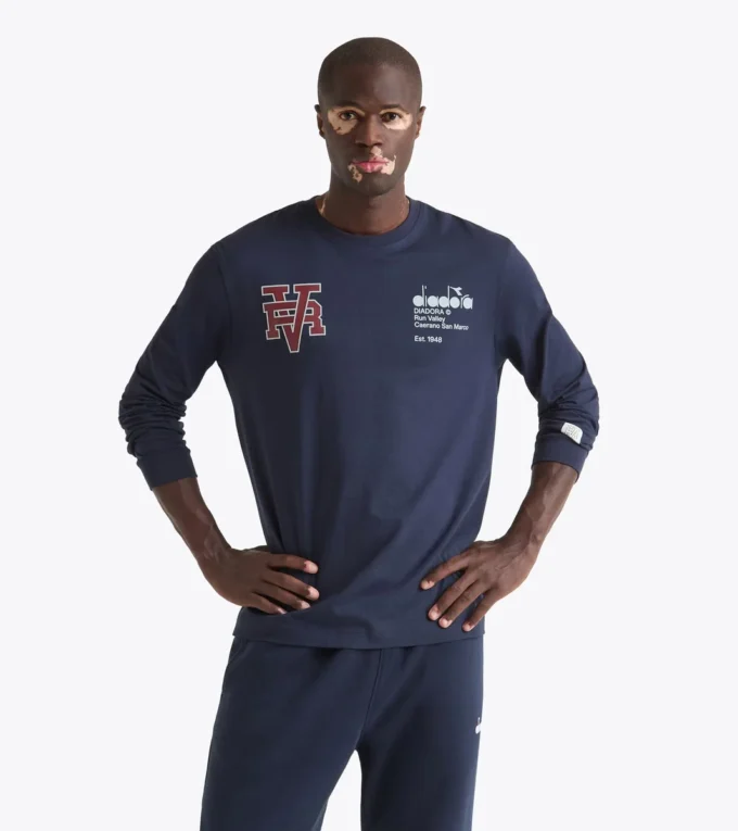 Camiseta Ls Run Valley Camiseta inspirada en el estilo universitario – Run Valley Camiseta Ls Run Valley Camiseta inspirada en el estilo universitario – Run Valley