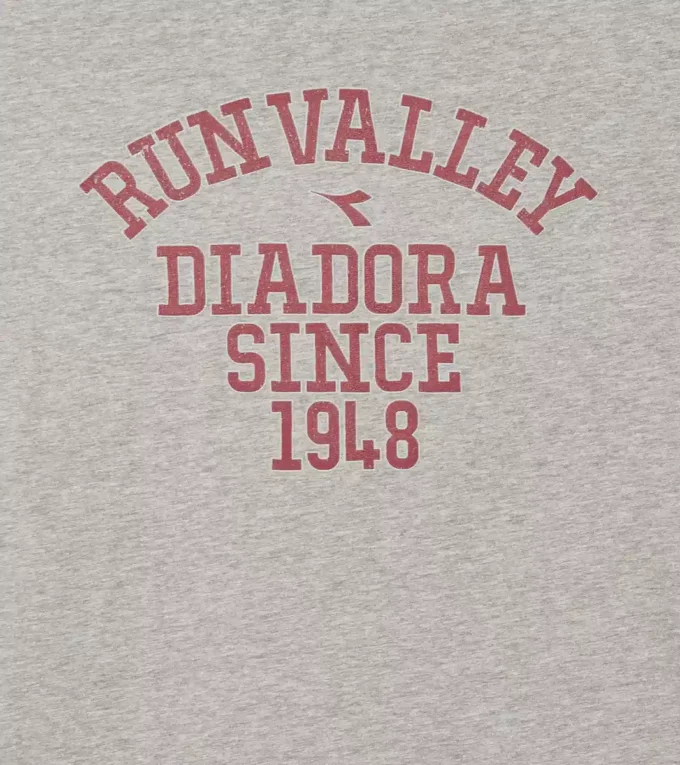 Camiseta Ss Run Valley Camiseta de estilo universitario: Run Valley Camiseta Ss Run Valley Camiseta de estilo universitario: Run Valley