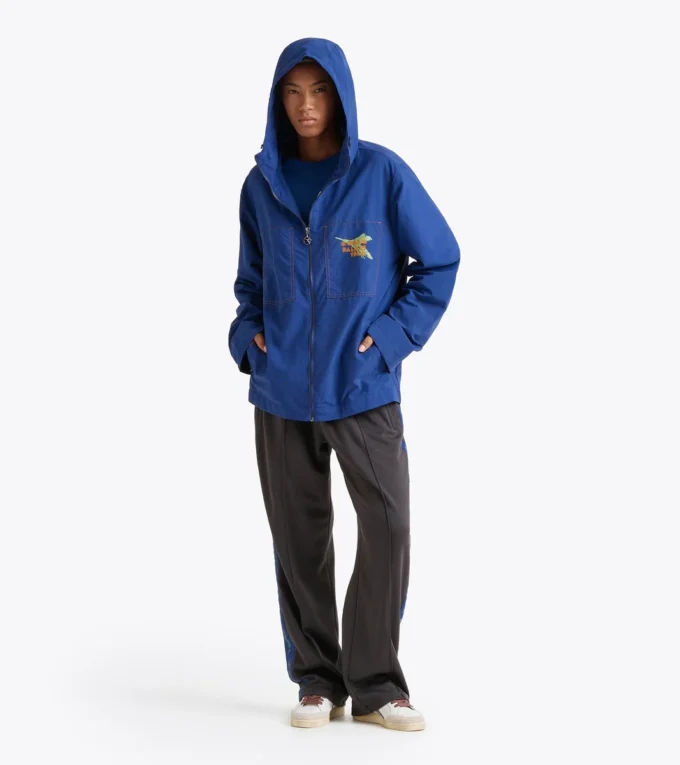 Chaqueta Legacy Chaqueta cortavientos con capucha Legacy – Fabricada en Italia Chaqueta Legacy Chaqueta cortavientos con capucha Legacy – Fabricada en Italia