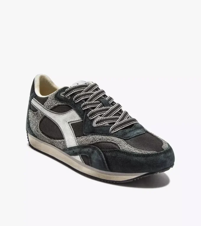 Equipe Revenge Used Zapatilla Heritage de perfil bajo