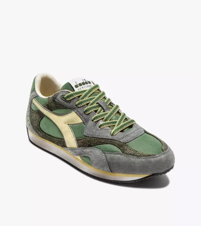 Equipe Revenge Used Zapatilla Heritage de perfil bajo