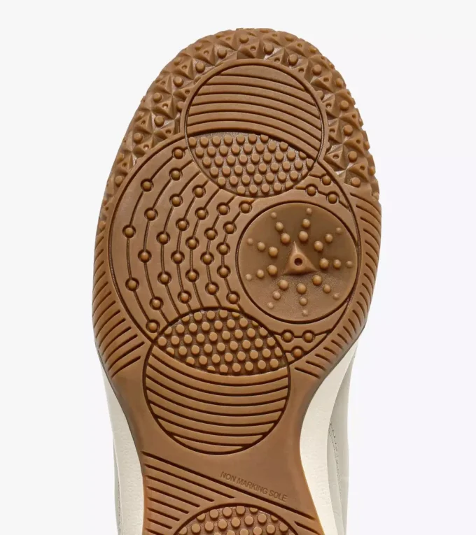 Gold Indoor Metal Zapatillas de cuero estilo terraza Gold Indoor Metal Zapatillas de cuero estilo terraza