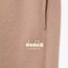 L. Pantalones Pantalones de chándal de felpa con logotipo Athl. – Ajuste regulable L. Pantalones Pantalones de chándal de felpa con logotipo Athl. – Ajuste regulable