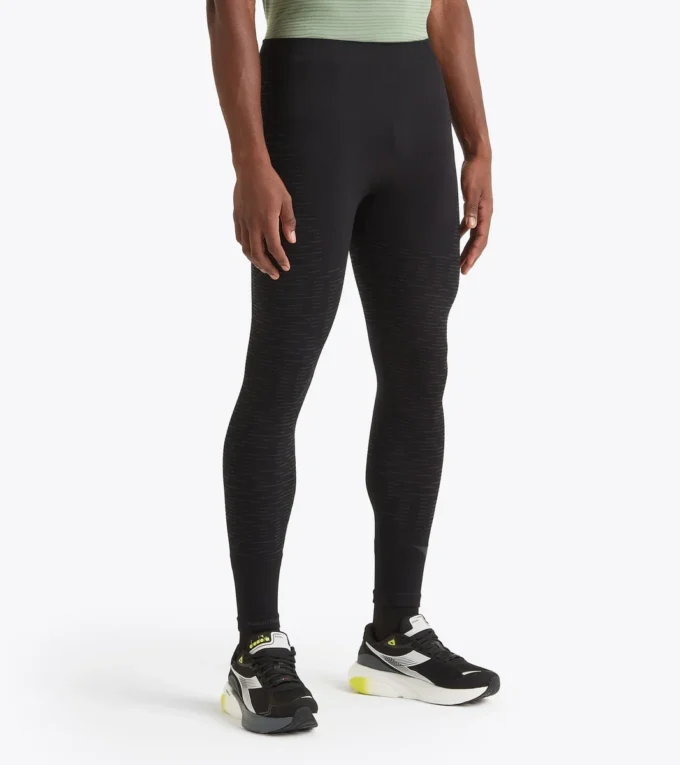 Mallas de running Stratouno Mallas técnicas para el control de la temperatura – Running