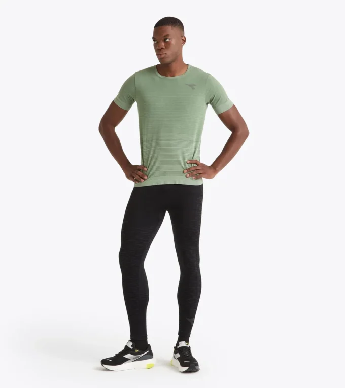 Mallas de running Stratouno Mallas técnicas para el control de la temperatura – Running