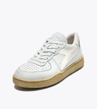 Mi Basket Low Used Heritage shoe – Género neutro Mi Basket Low Used Heritage shoe – Género neutro