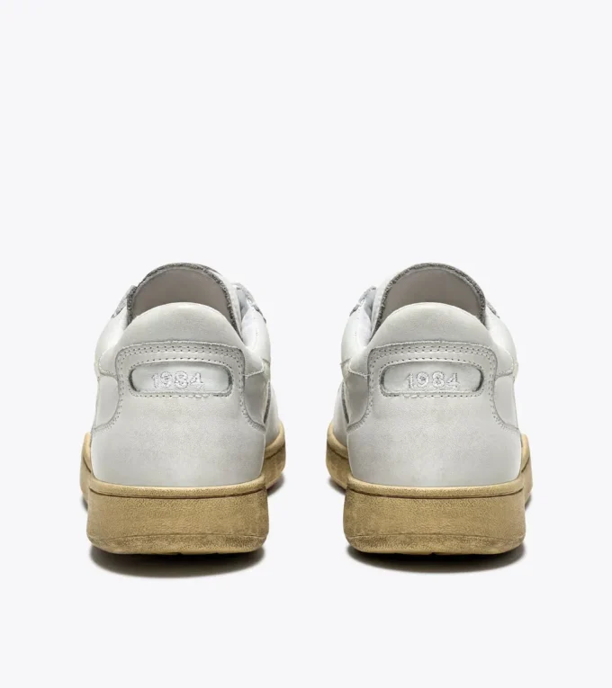 Mi Basket Low Used Heritage shoe – Género neutro Mi Basket Low Used Heritage shoe – Género neutro