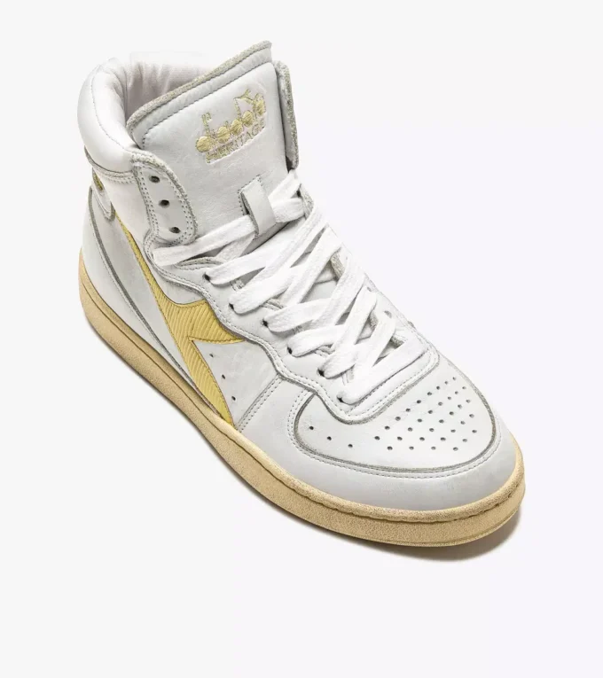 Mi Basket Zapatilla Heritage usada – Unisex Mi Basket Zapatilla Heritage usada – Unisex