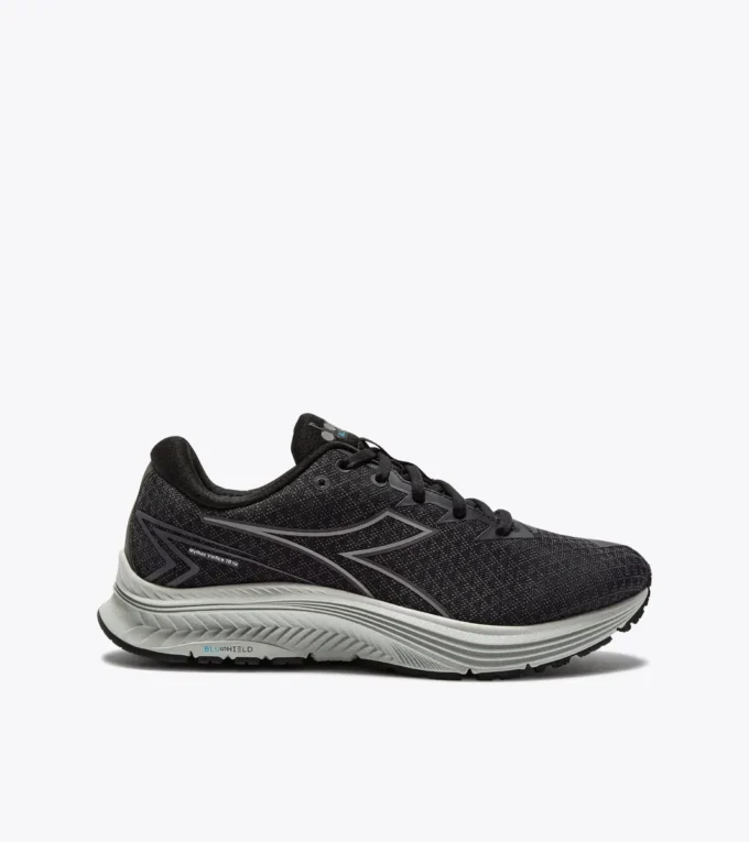 Mythos Blushield 10 Vortice Hip Zapatilla de running con detalles reflectantes: amortiguación y protección Mythos Blushield 10 Vortice Hip Zapatilla de running con detalles reflectantes: amortiguación y protección