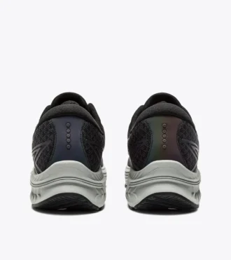 mythos blushield 10 vortice hip zapatilla de running con detalles reflectantes amortiguacin y proteccin 2 1 330x371 - Mythos Blushield 10 Vortice Hip Zapatilla de running con detalles reflectantes: amortiguaci&oacute;n y protecci&oacute;n