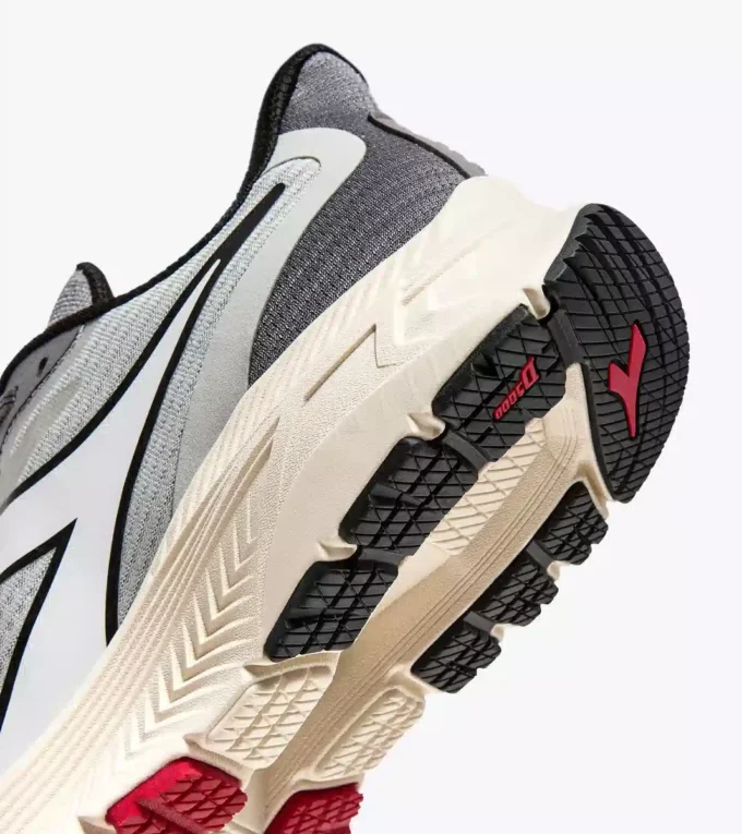 Mythos Blushield 9 Vortice Zapatilla de running: amortiguación y protección