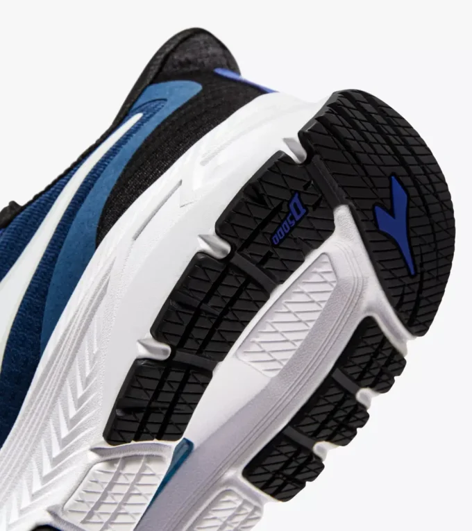 Mythos Blushield 9 Vortice Zapatilla de running: amortiguación y protección