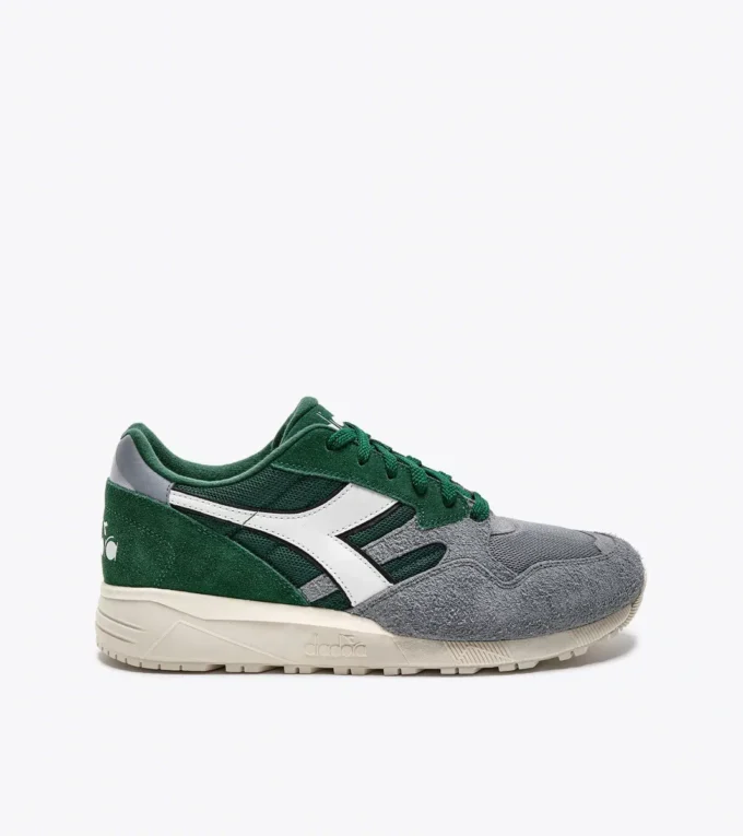 N902 Ante peludo Zapatillas deportivas – Unisex