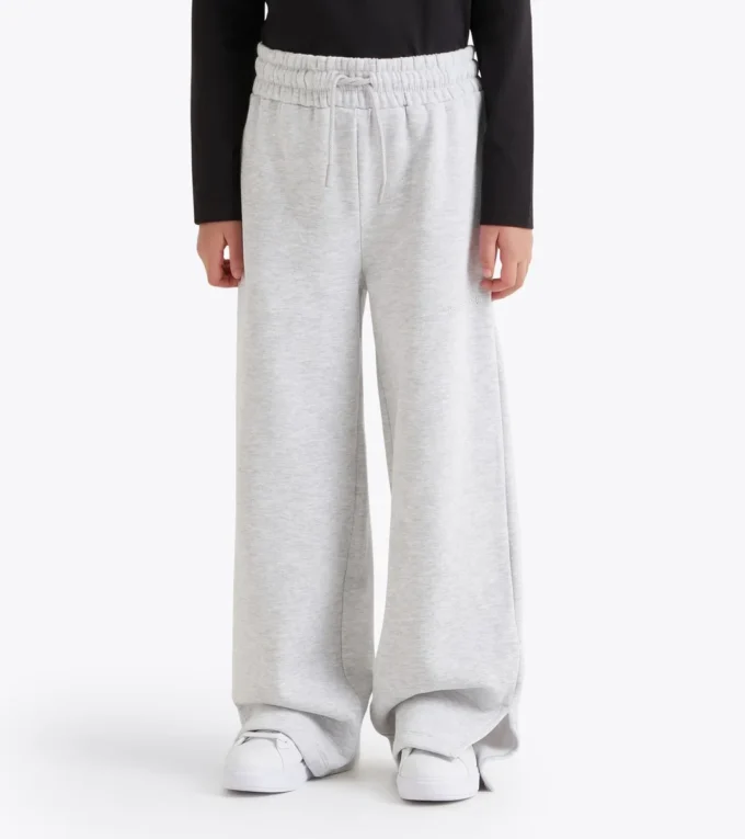 Pantalones acampanados Pantalones acampanados con pedrería – Niñas Pantalones acampanados Pantalones acampanados con pedrería – Niñas