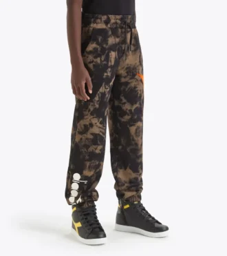 Pantalones de chándal JB. Jogger Pantalones de chándal con estampado tie dye inspirado en el camuflaje – Niño