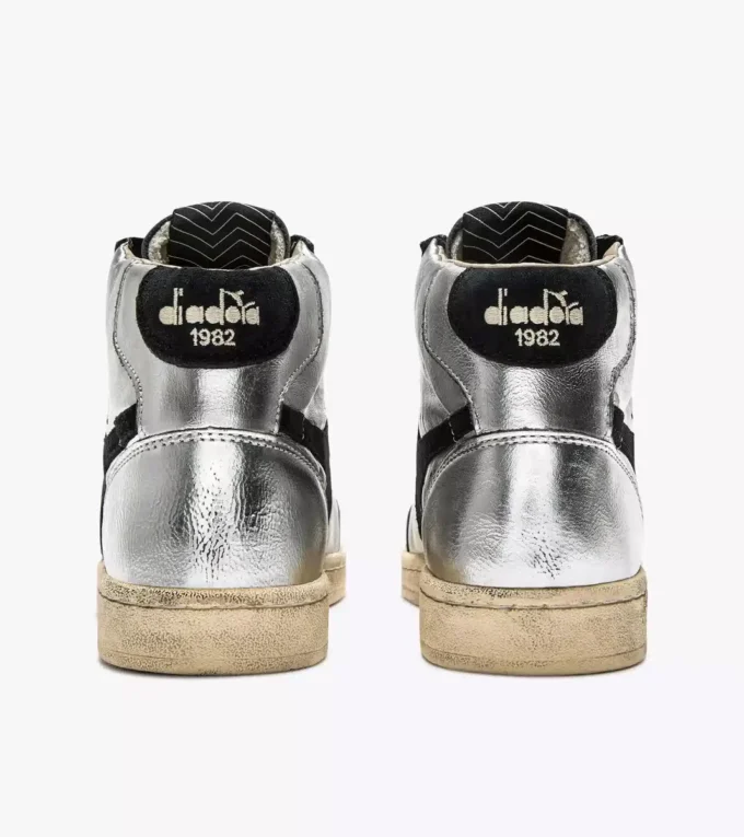 Prestige High Metal Zapatilla Heritage usada fabricada en piel Prestige High Metal Zapatilla Heritage usada fabricada en piel
