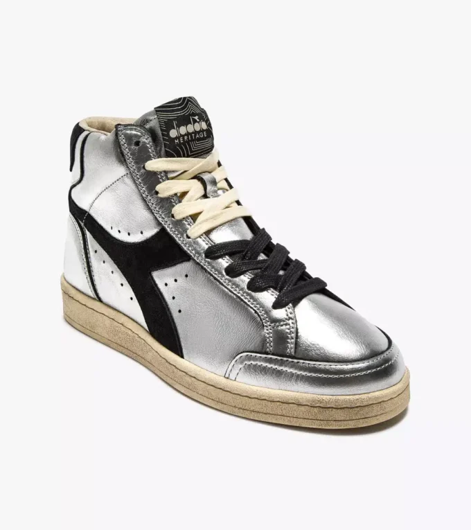 Prestige High Metal Zapatilla Heritage usada fabricada en piel Prestige High Metal Zapatilla Heritage usada fabricada en piel