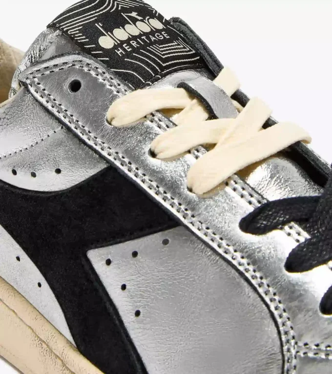 Prestige Metal Used Zapatilla Heritage fabricada en piel Prestige Metal Used Zapatilla Heritage fabricada en piel