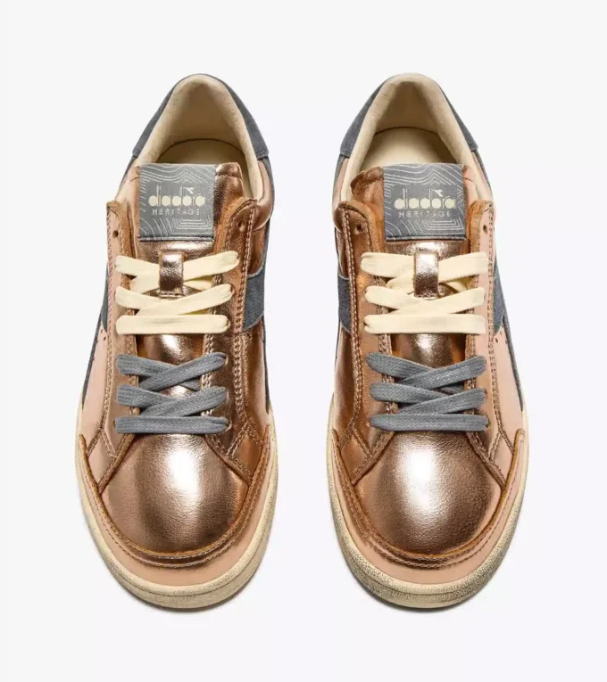 Prestige Metal Used Zapatilla Heritage fabricada en piel Prestige Metal Used Zapatilla Heritage fabricada en piel