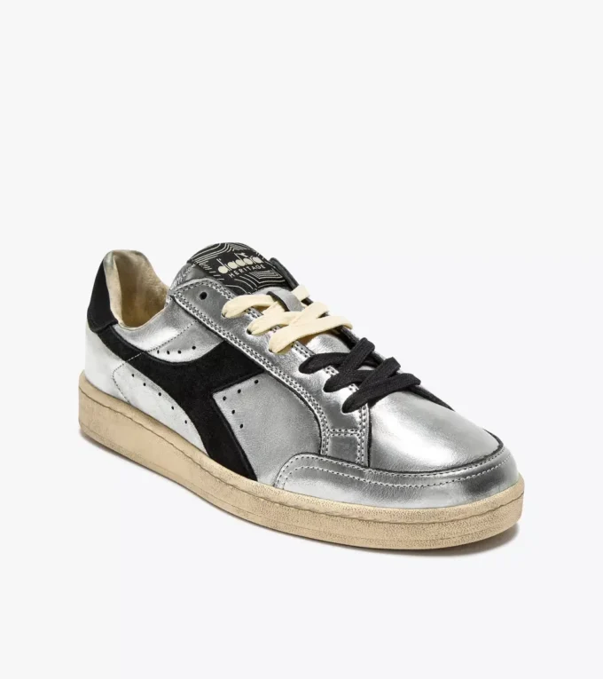 Prestige Metal Used Zapatilla Heritage fabricada en piel Prestige Metal Used Zapatilla Heritage fabricada en piel
