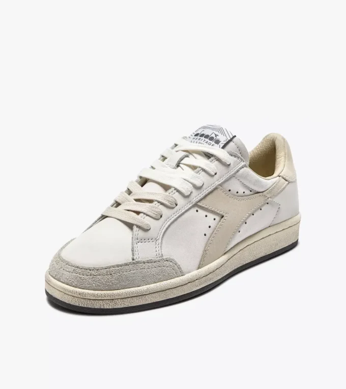 Prestige Used Zapatillas Heritage fabricadas en piel Prestige Used Zapatillas Heritage fabricadas en piel