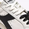 Prestige Used Zapatillas Heritage fabricadas en piel Prestige Used Zapatillas Heritage fabricadas en piel