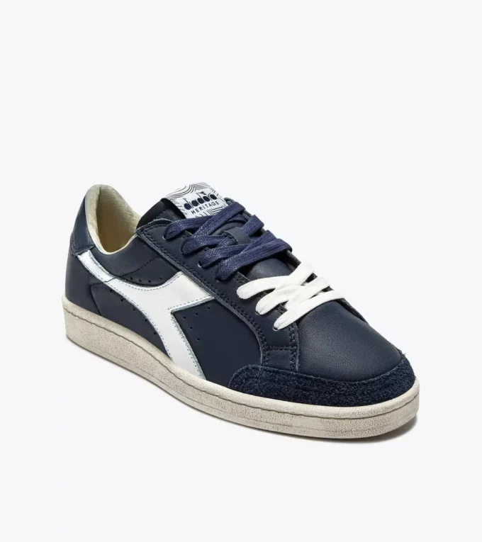 Prestige Used Zapatillas Heritage fabricadas en piel Prestige Used Zapatillas Heritage fabricadas en piel