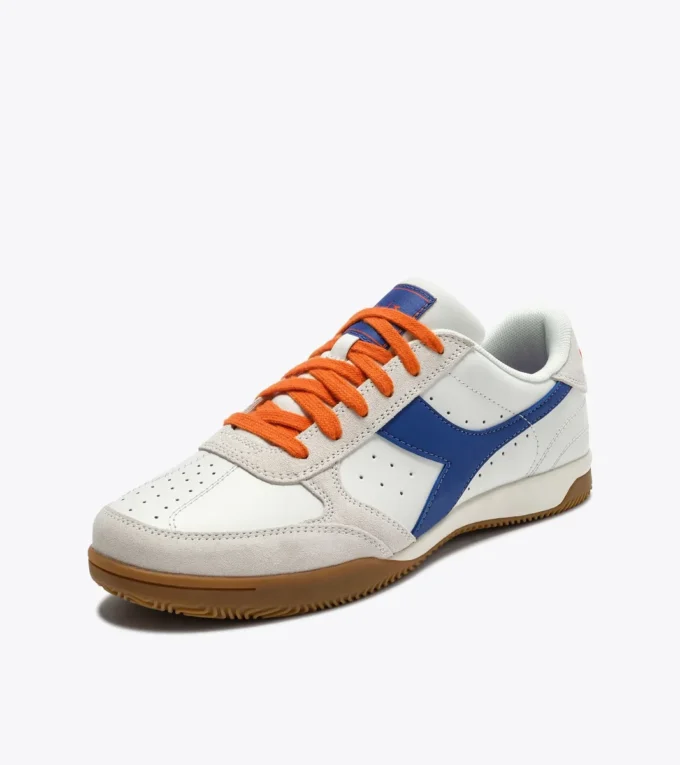 Seúl Zapatillas de cuero inspiradas en las terrazas interiores Seúl Zapatillas de cuero inspiradas en las terrazas interiores