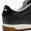 Seúl Zapatillas de cuero inspiradas en las terrazas interiores Seúl Zapatillas de cuero inspiradas en las terrazas interiores