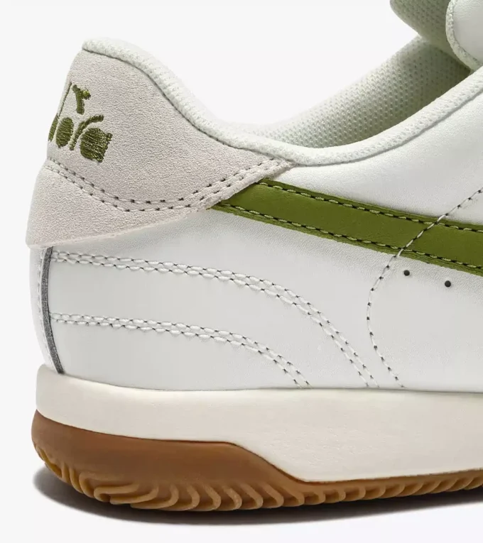 Seúl Zapatillas de cuero inspiradas en las terrazas interiores Seúl Zapatillas de cuero inspiradas en las terrazas interiores