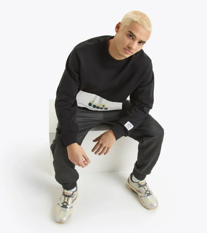 Sudadera Crew G.D. 1984 (226) Sudadera con cuello redondo – Unisex Sudadera Crew G.D. 1984 (226) Sudadera con cuello redondo – Unisex