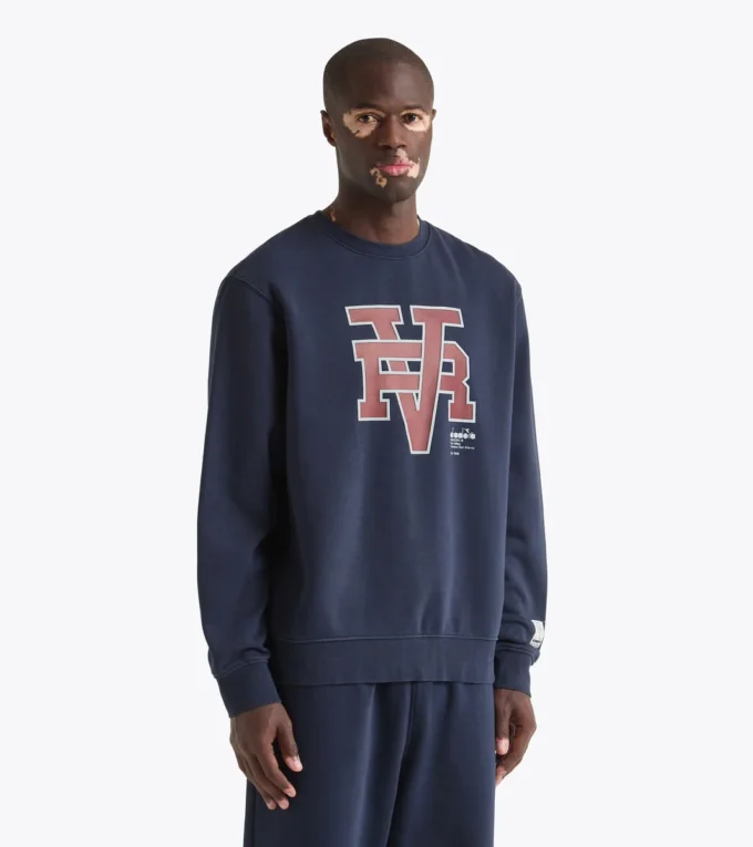 Sudadera Crew Run Valley Sudadera de cuello redondo inspirada en el estilo universitario – Run Valley Sudadera Crew Run Valley Sudadera de cuello redondo inspirada en el estilo universitario – Run Valley