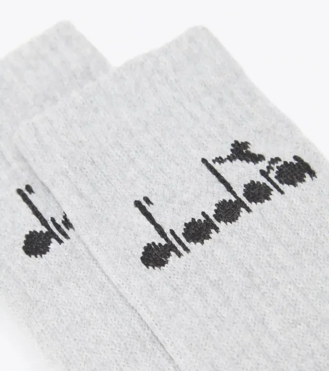 U.Mid Socks 3-Pcs Pack Paquete de calcetines medios – Tres pares – Unisex