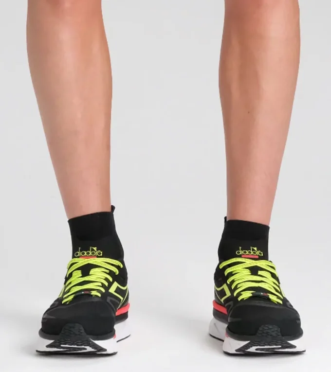 Zapatillas de running Atomo V7000-2 Made in Italy: ligereza y amortiguación, para todos los géneros