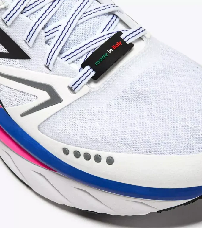 Zapatillas de running Atomo V7000-2 Made in Italy: ligereza y amortiguación, para todos los géneros Zapatillas de running Atomo V7000-2 Made in Italy: ligereza y amortiguación, para todos los géneros