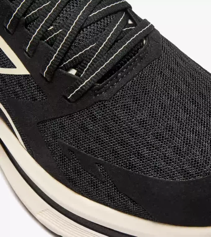 Zapatillas de running Cellula W: comodidad y estabilidad
