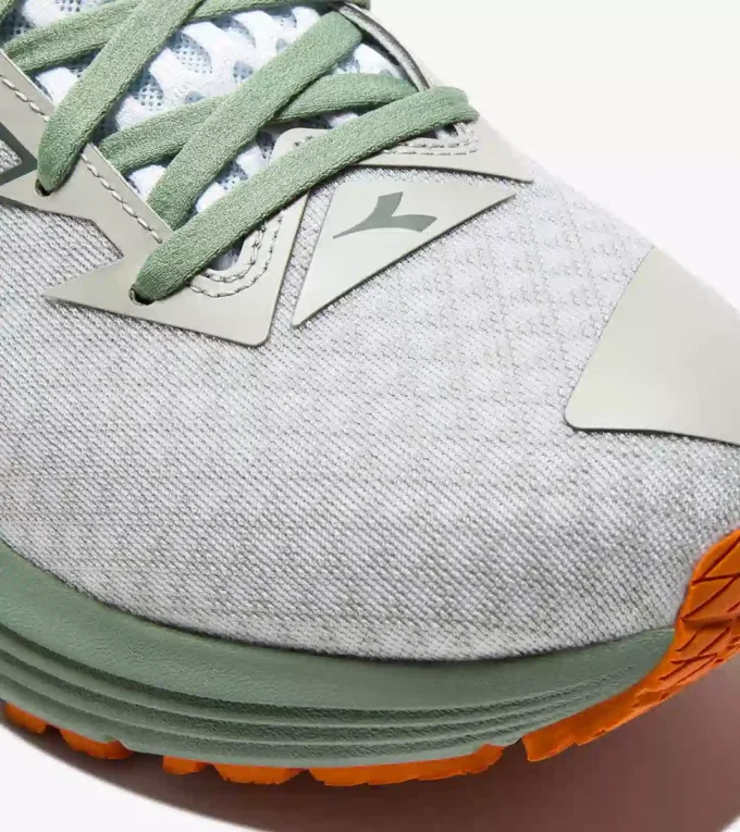 Zapatillas de running Mythos Blushield 10 Vortice: amortiguación y protección Zapatillas de running Mythos Blushield 10 Vortice: amortiguación y protección