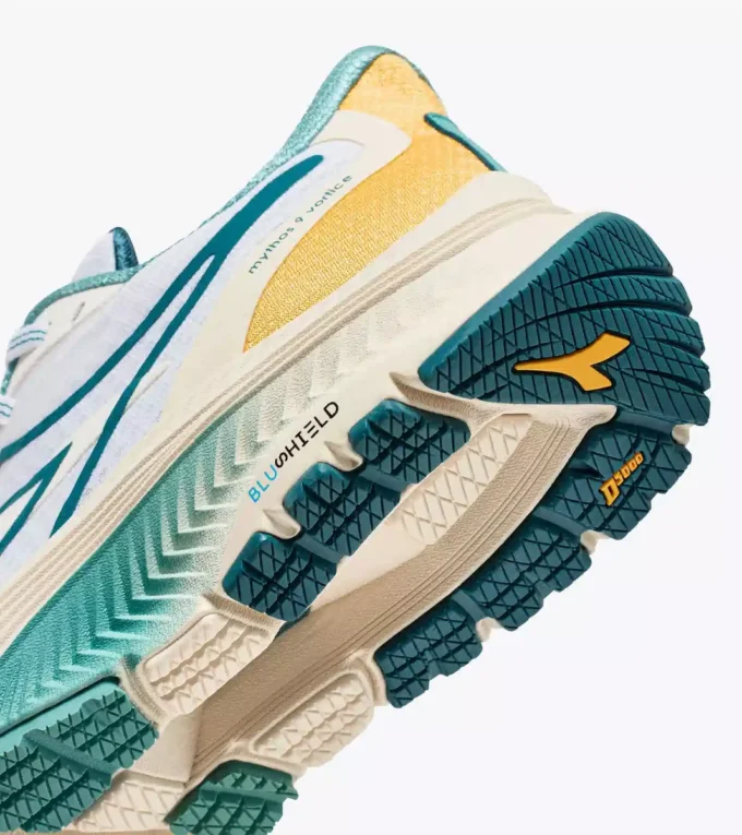 Zapatillas de running Mythos Blushield 9 Vortice W: amortiguación y protección