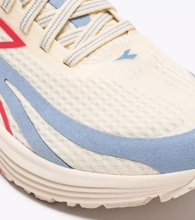 Zapatillas de running Mythos Blushield 9 Vortice W: amortiguación y protección