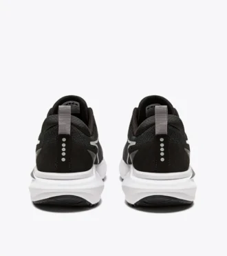 Zapatillas de running Mythos Blushield Vigore 3: estabilidad y protección Zapatillas de running Mythos Blushield Vigore 3: estabilidad y protección