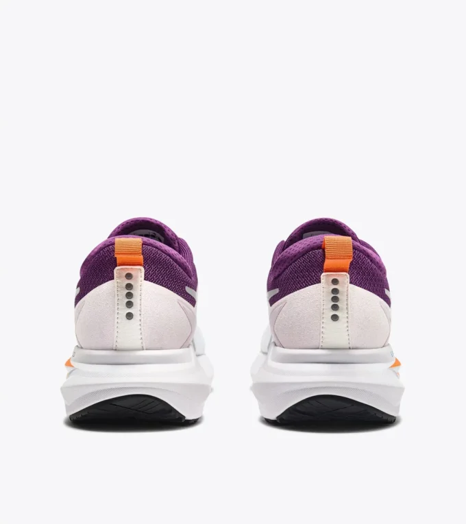 Zapatillas de running Mythos Blushield Vigore 3 W: estabilidad y protección Zapatillas de running Mythos Blushield Vigore 3 W: estabilidad y protección