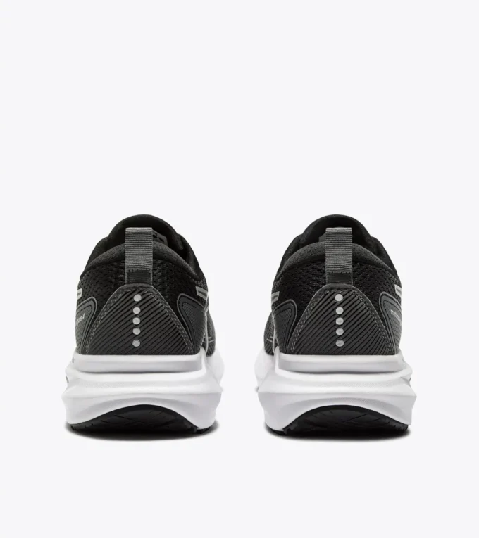 Zapatillas de running Mythos Blushield Vigore 4: estabilidad y protección