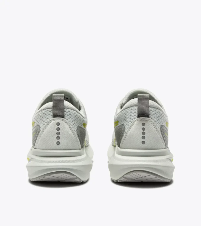 Zapatillas de running Mythos Blushield Vigore 4 W: estabilidad y protección Zapatillas de running Mythos Blushield Vigore 4 W: estabilidad y protección