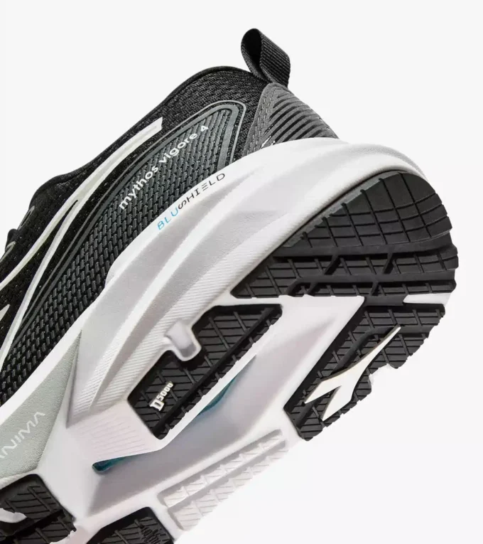 Zapatillas de running Mythos Blushield Vigore 4 W: estabilidad y protección Zapatillas de running Mythos Blushield Vigore 4 W: estabilidad y protección